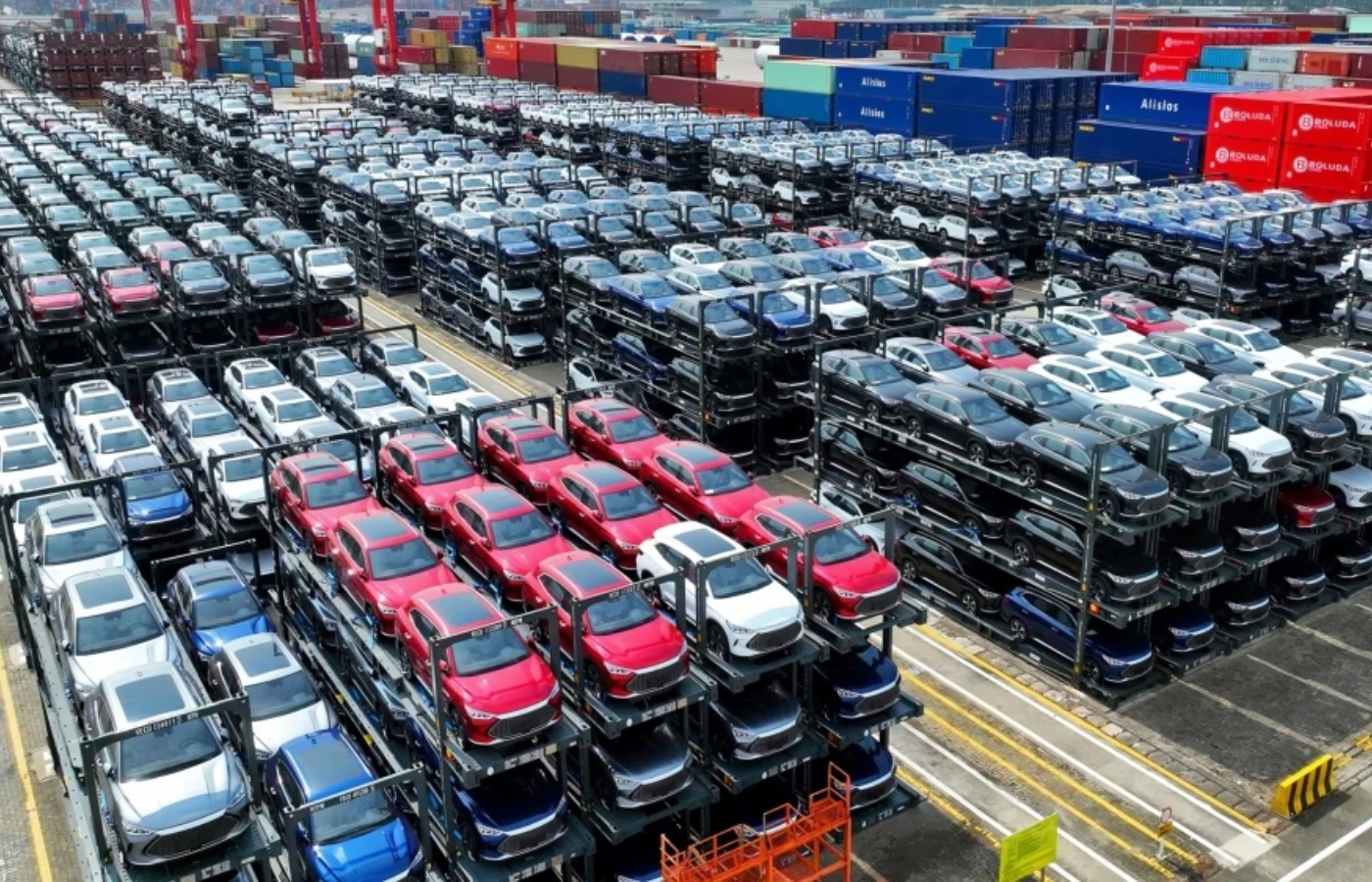 Global EV Sales Drop by 3 in January